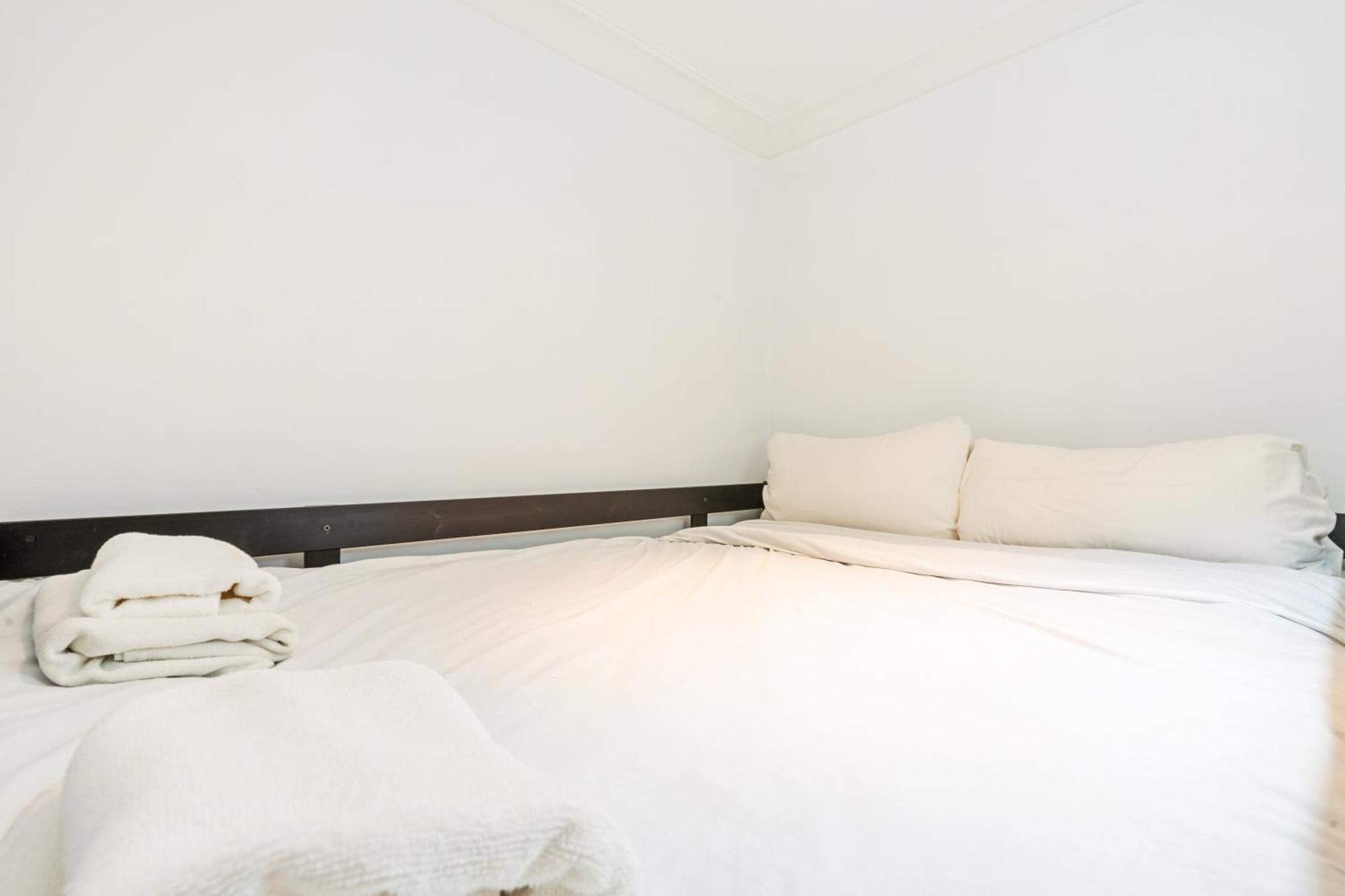 Appartement Quiet, Vibrant 2 Bedroom In Pedestrian Eixample Barcelone