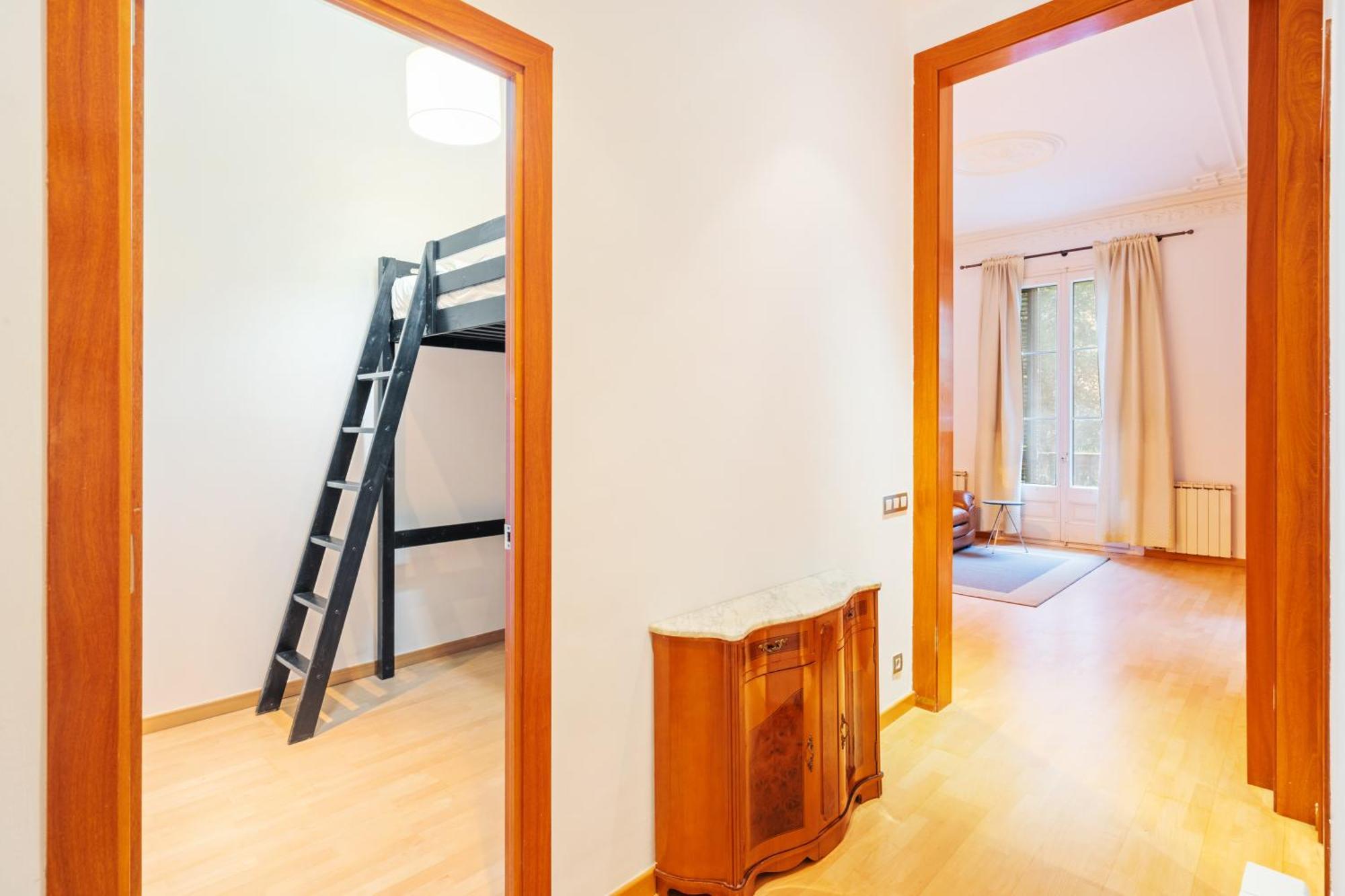 Quiet, Vibrant 2 Bedroom In Pedestrian Eixample Appartement Barcelone