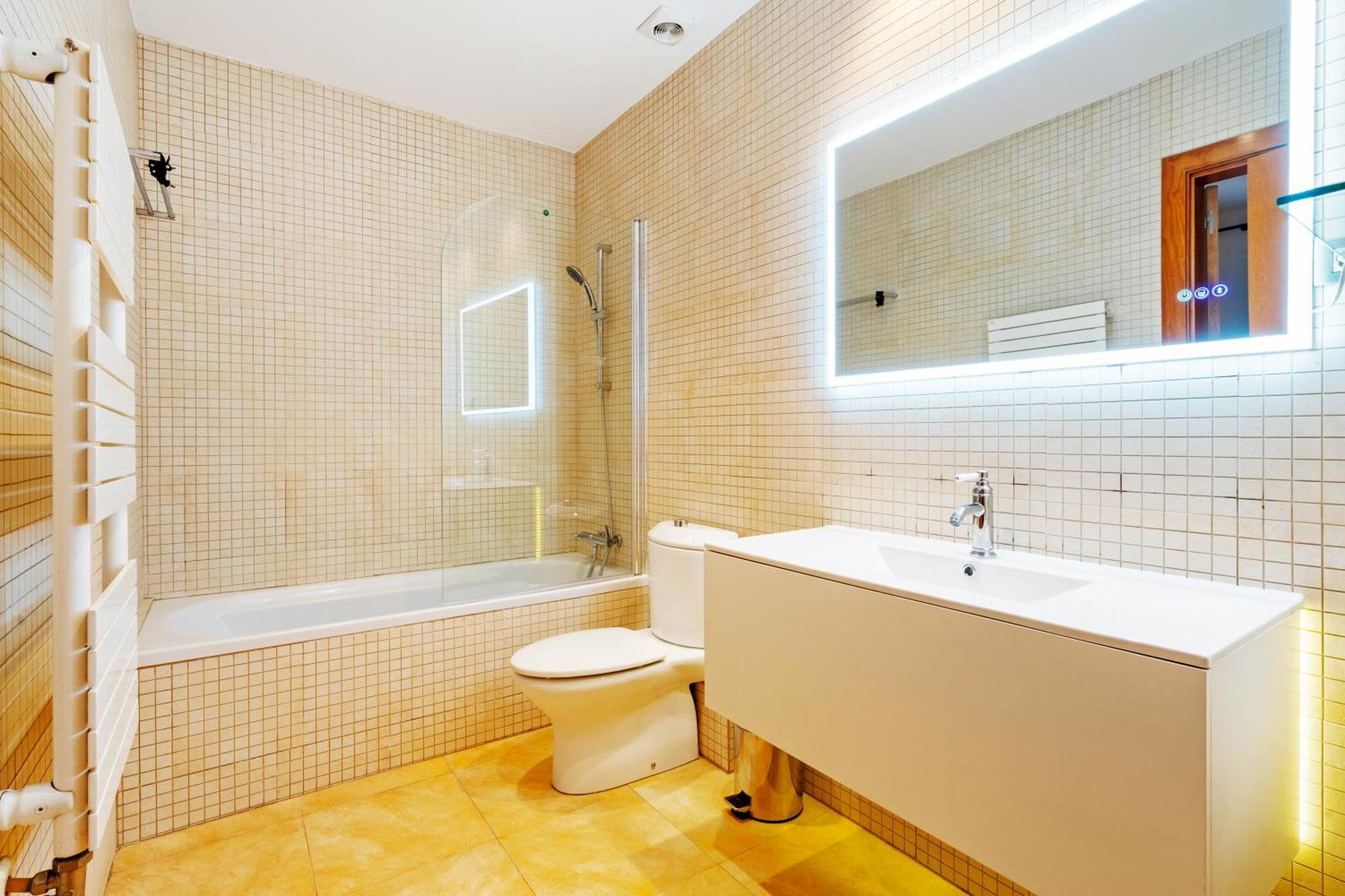 Quiet, Vibrant 2 Bedroom In Pedestrian Eixample * Barcelone